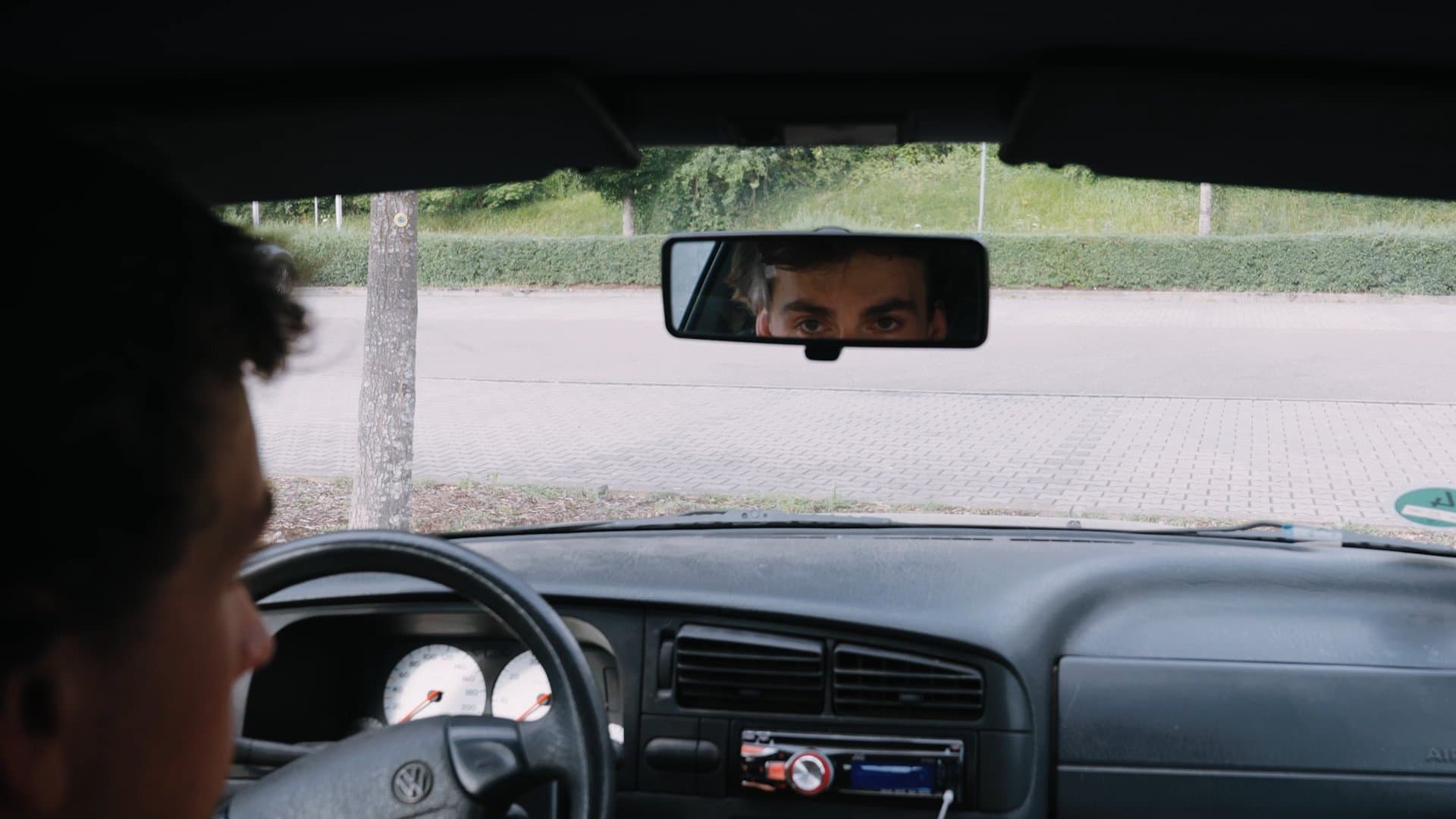 Vanishing before the Inner Eye